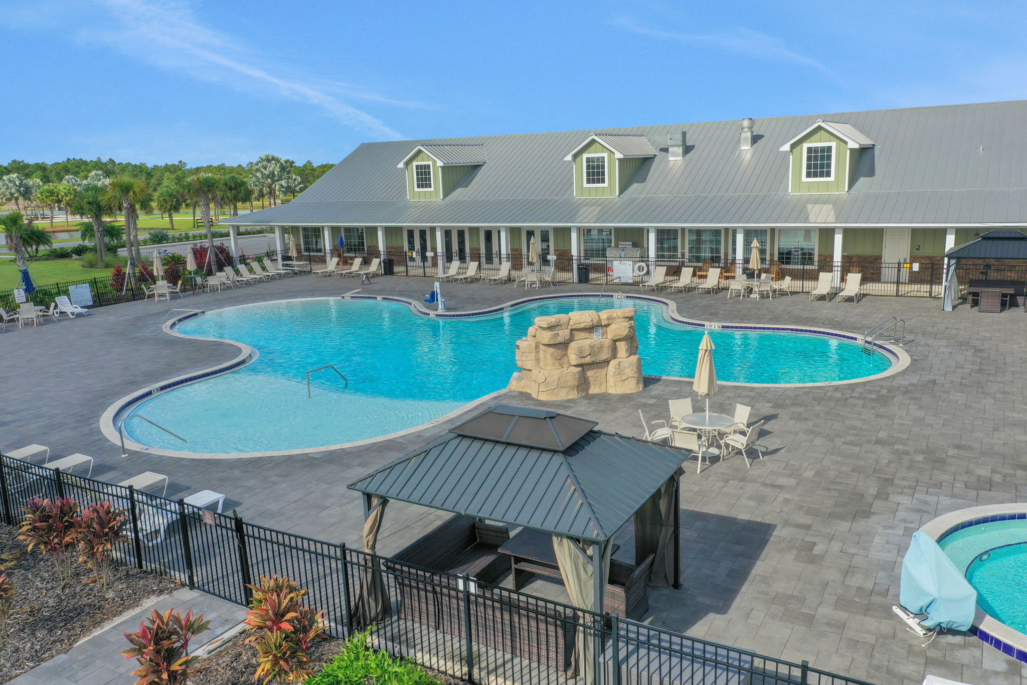 Palm Breeze Fire Pit Area